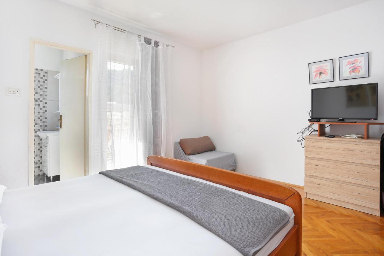 Apartment Arbanija 1125A Trogir Exterior foto